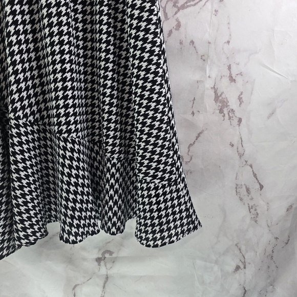 Aqua Dress Womens Small Black White Houndstooth Tank Mini Short Flounce Peplum - Picture 4 of 12